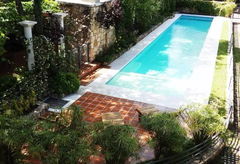 Retkeilymaja Sierras