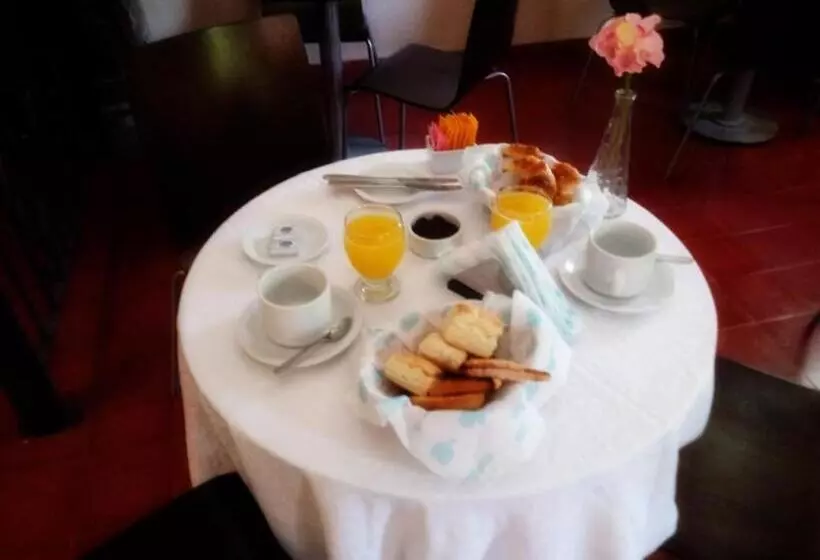 Retkeilymaja Sierras