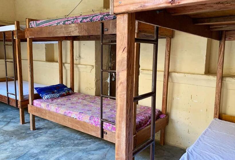 Albergue Topaz Backpackers