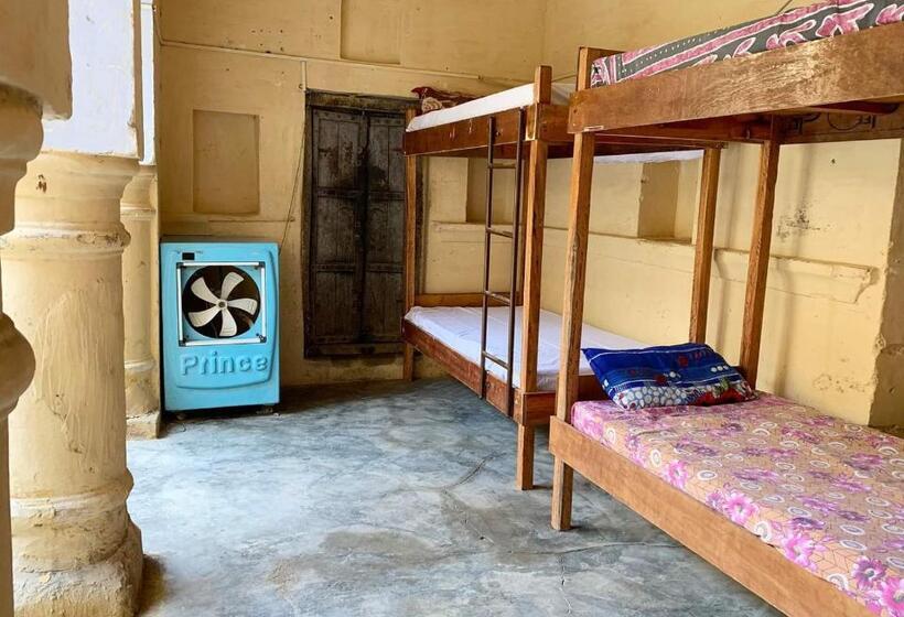 Albergue Topaz Backpackers