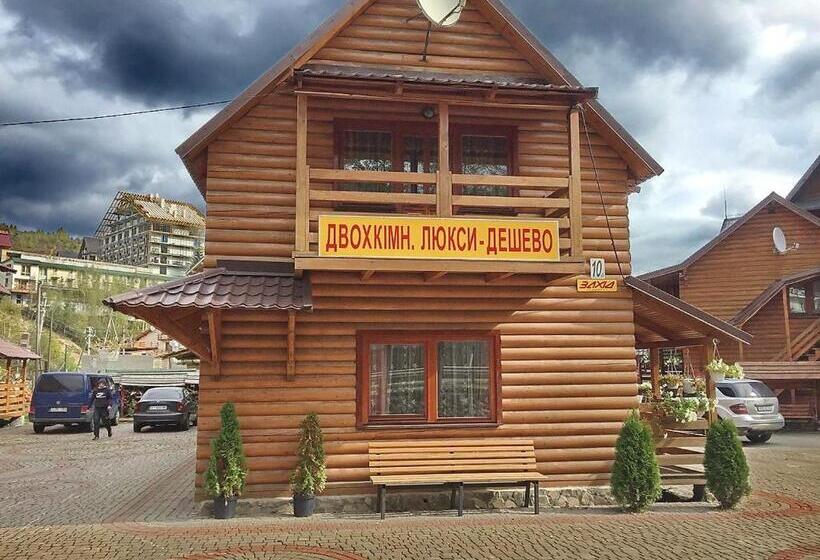 Retkeilymaja Zakhid Cottage Complex