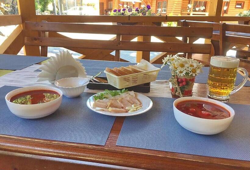 Retkeilymaja Zakhid Cottage Complex