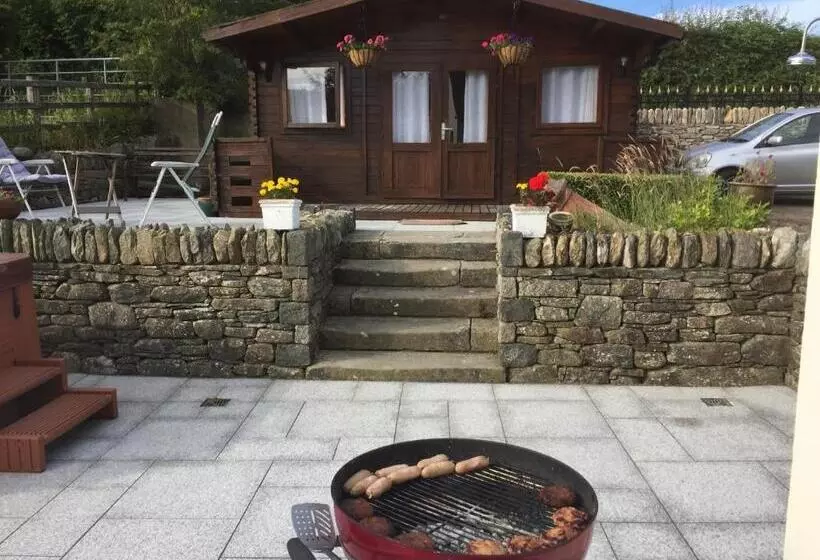 Aamiaismajoitus (B&B) Chalet Free Sauna & Spa Superking Bed