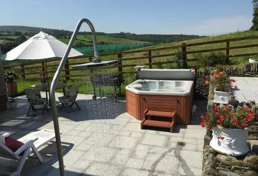 Aamiaismajoitus (B&B) Chalet Free Sauna & Spa Superking Bed