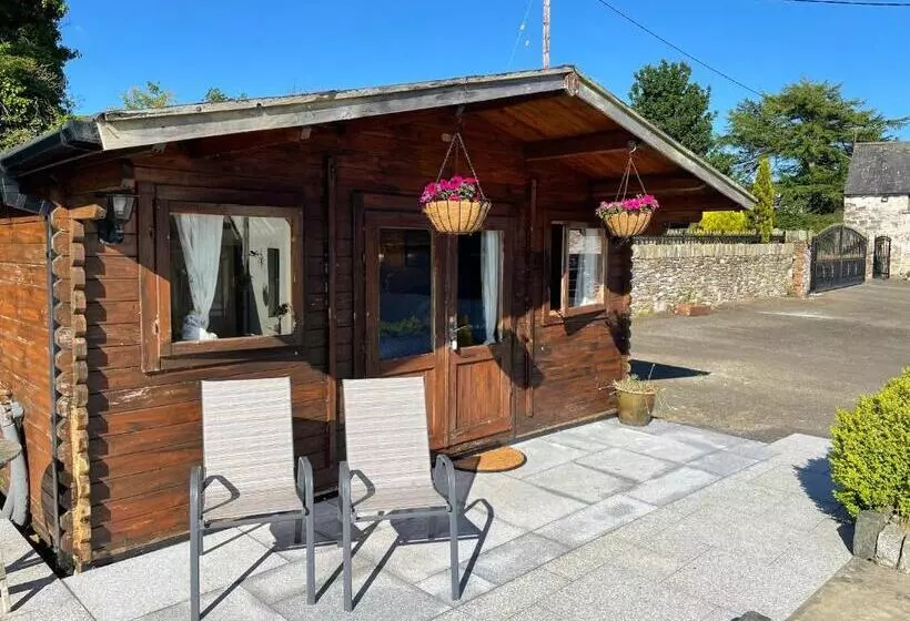 Aamiaismajoitus (B&B) Chalet Free Sauna & Spa Superking Bed