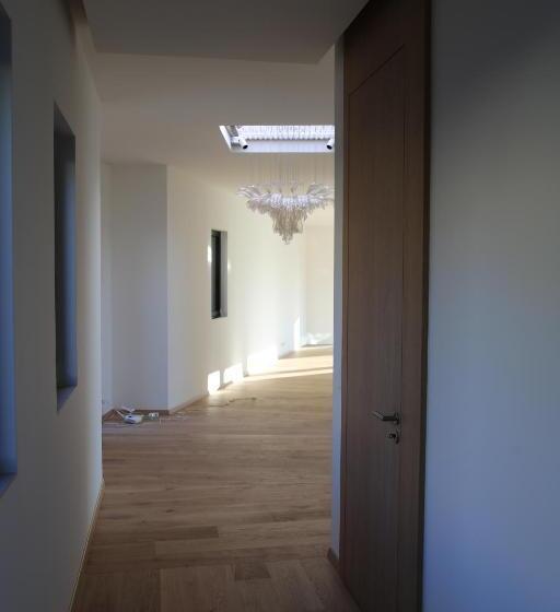 تختخواب و صبحانه California