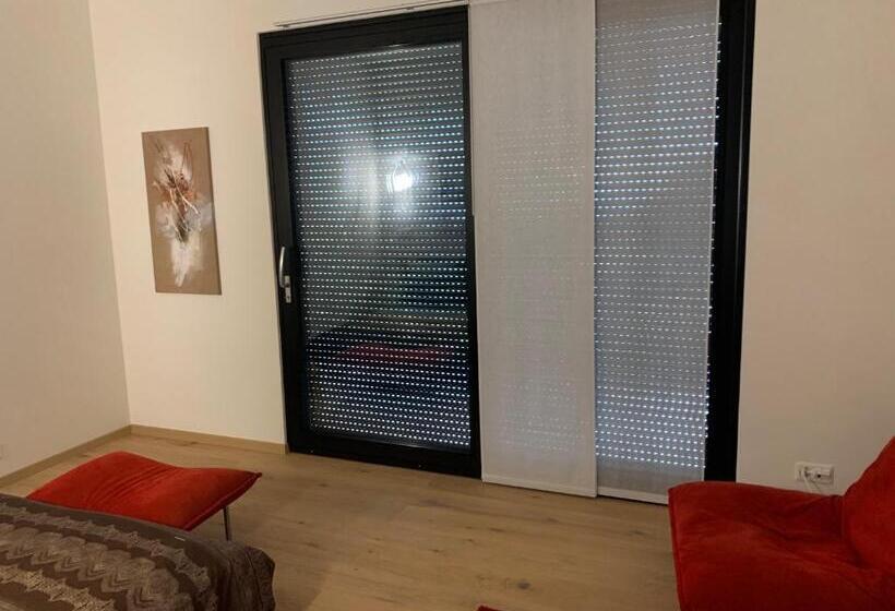 تختخواب و صبحانه California