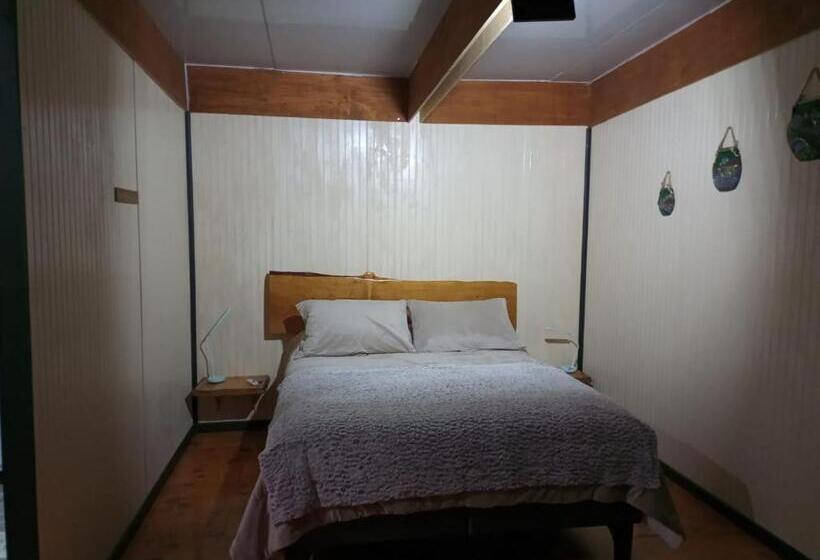 Bed & Breakfast Hostal La Minga