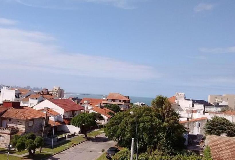 Hotel Arenas Y Apartamentos