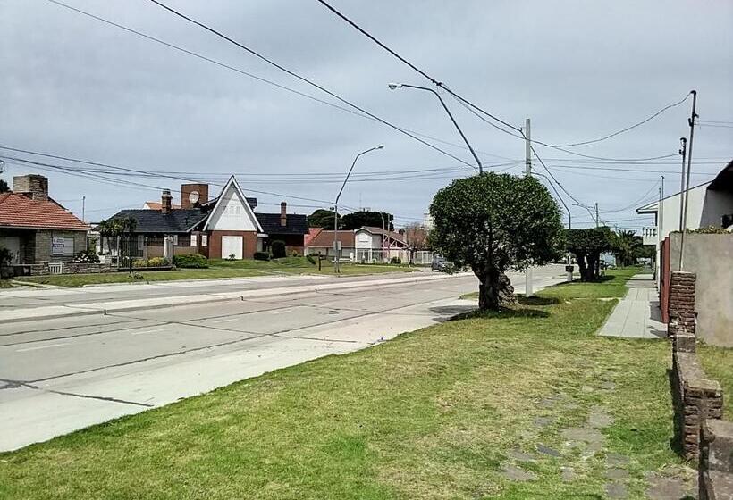 Hotel Arenas Y Apartamentos