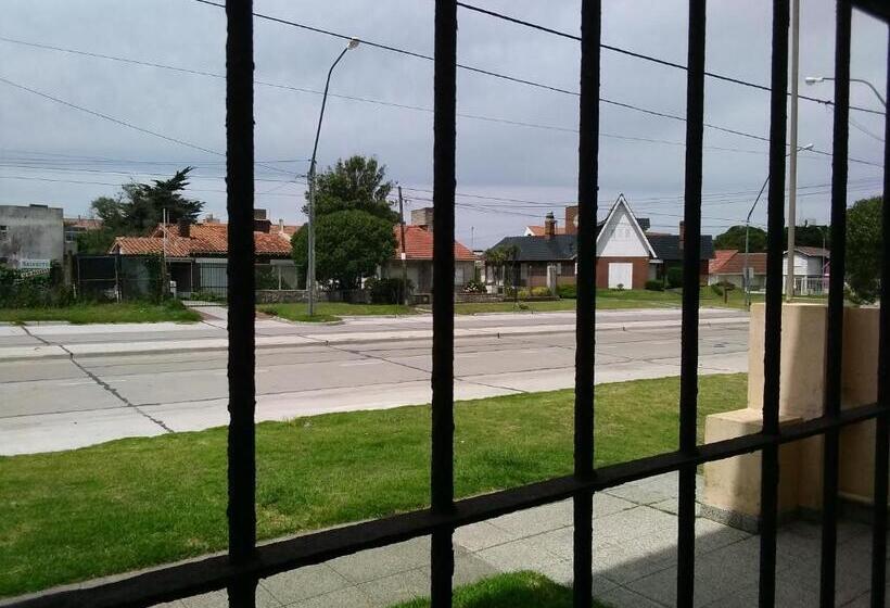 Hotel Arenas Y Apartamentos