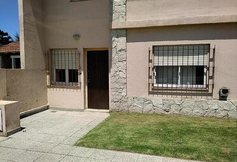 Hotel Arenas Y Apartamentos