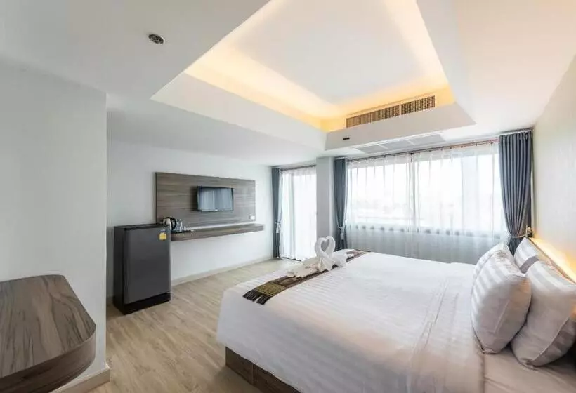 Hotelli Mylin Holiday