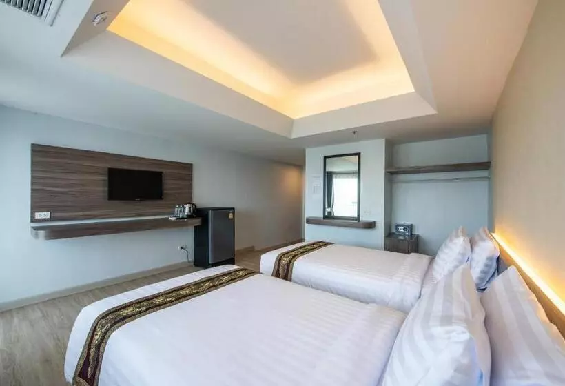 Hotelli Mylin Holiday