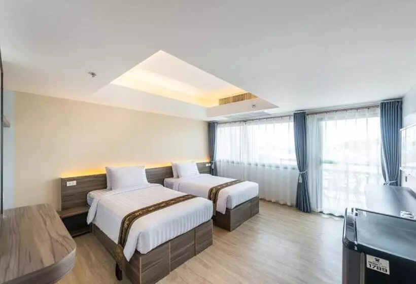 Hotelli Mylin Holiday
