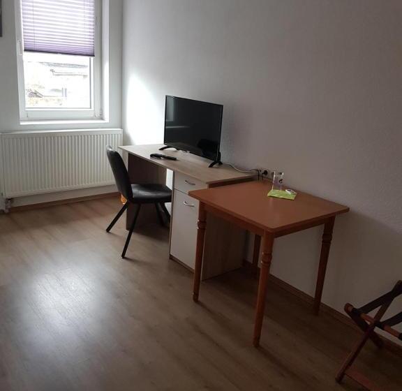 فندق Zur Altstadt