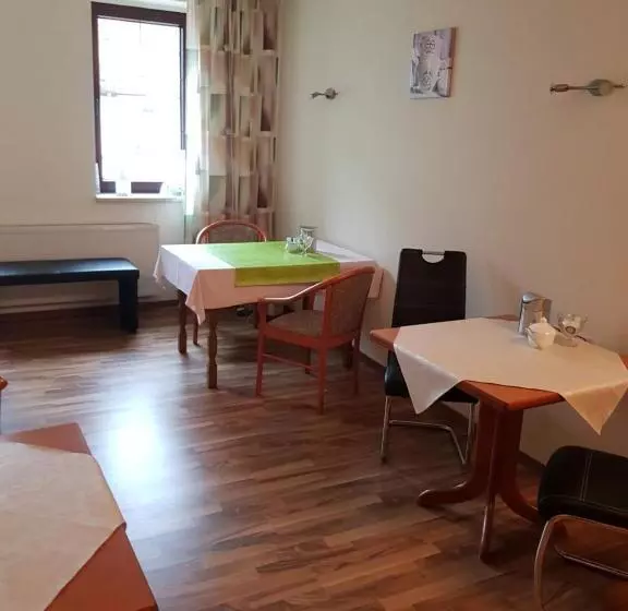 ホテル Zur Altstadt