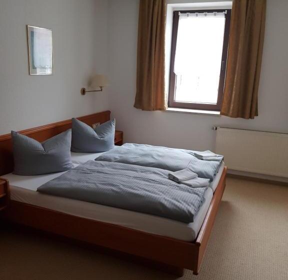 فندق Zur Altstadt