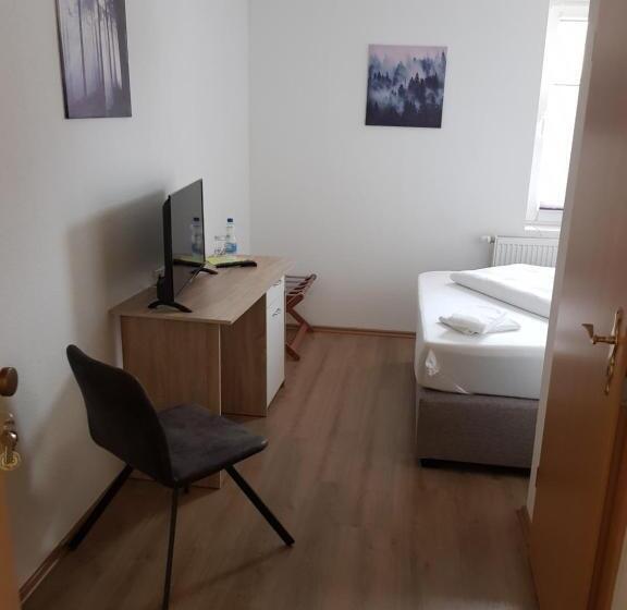 فندق Zur Altstadt