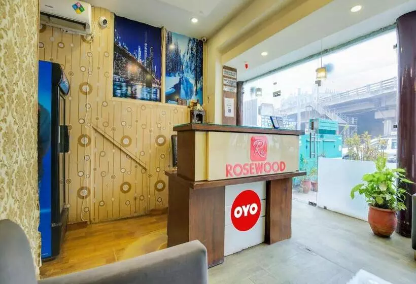 Oyo Flagship 43968 Hotel Rosewood