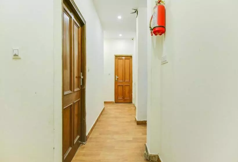 Oyo Flagship 43968 Hotel Rosewood