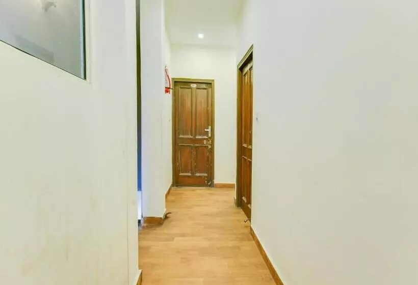 Oyo Flagship 43968 Hotel Rosewood