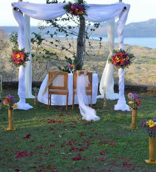 پانسیون Centro Ecoturístico Flor De Pochote