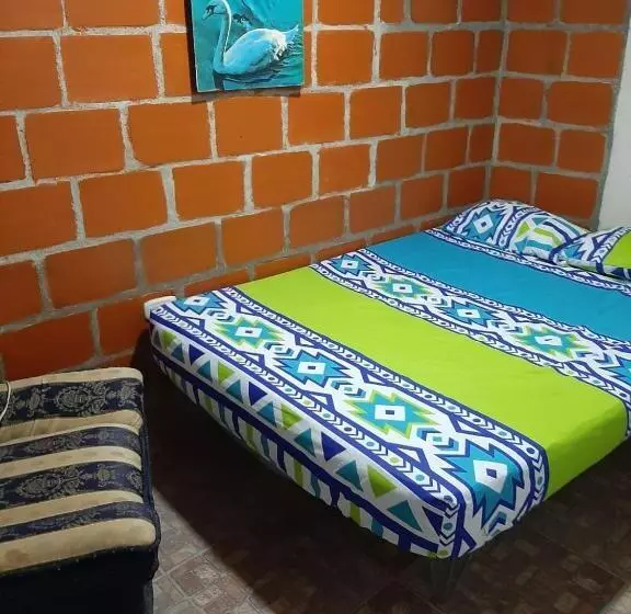 Majatalo Hostal Villa Aurora
