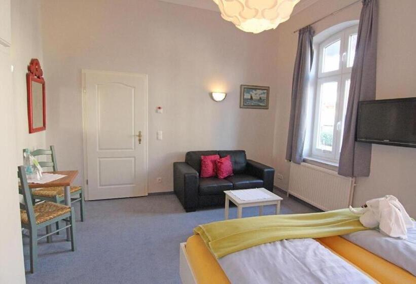 پانسیون Kapitaenshaus Lassen Zimmer Amistad