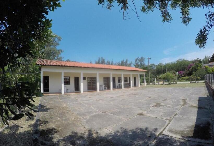 펜션 Suítes Casa Amarela Da Ferrugem