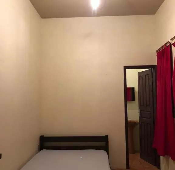 Majatalo Suítes Casa Amarela Da Ferrugem