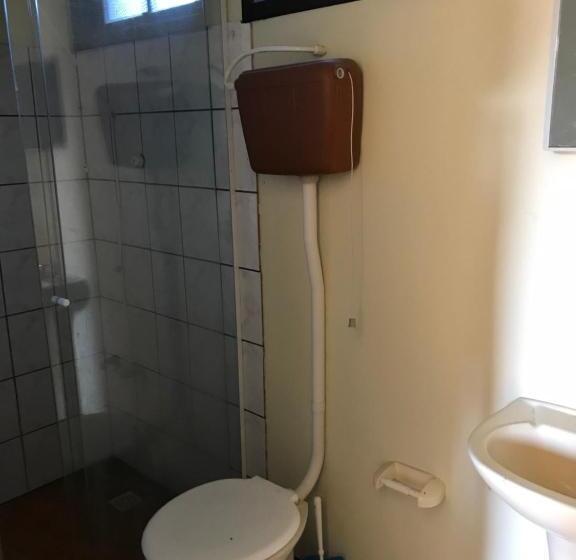 펜션 Suítes Casa Amarela Da Ferrugem