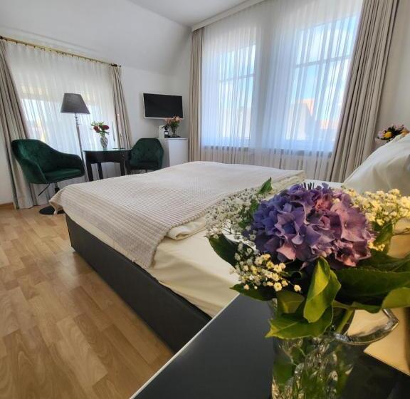 پانسیون Villa Wally