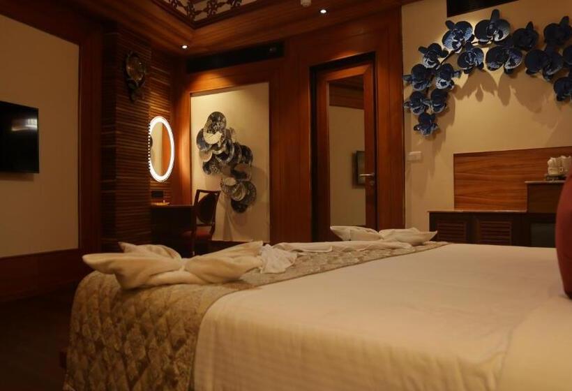 استراحتگاه Sandyy Wavess