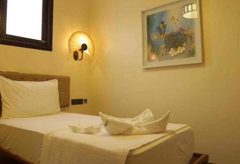 استراحتگاه Sandyy Wavess