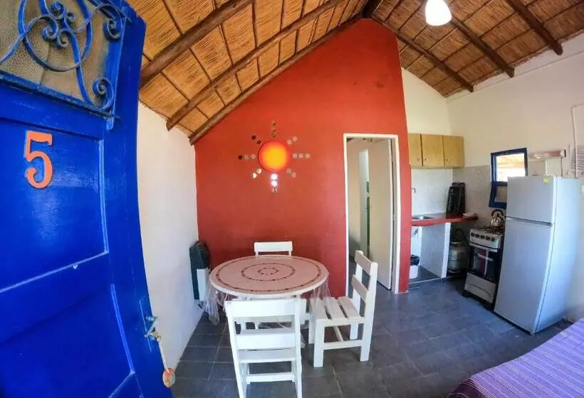 Retkeilymaja Cabañas Giramundos