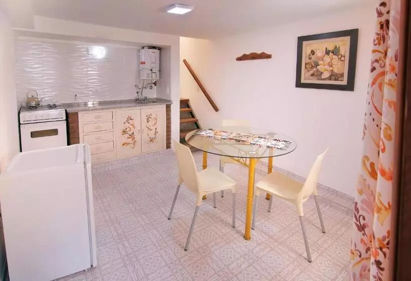 Retkeilymaja Posada Cerro