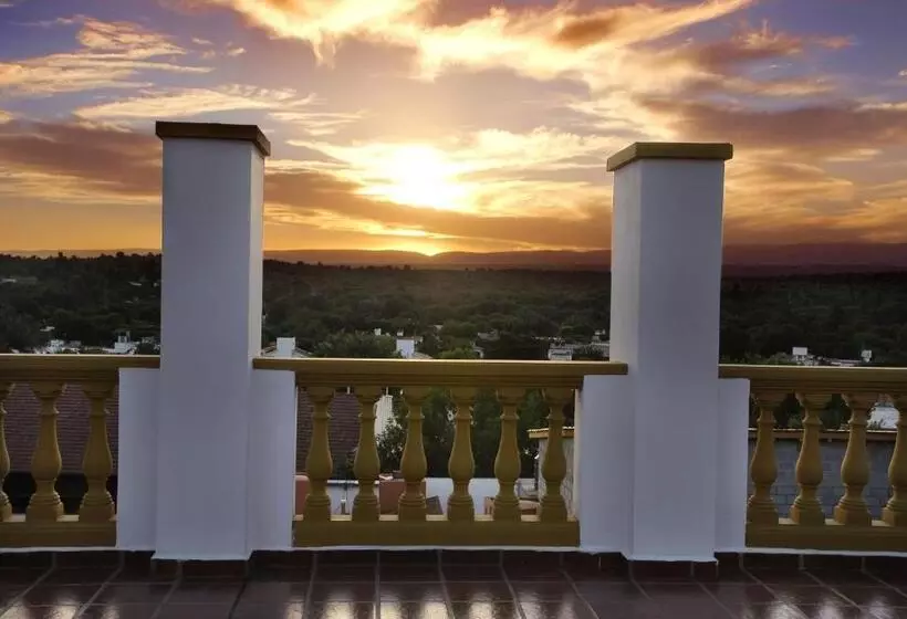 Retkeilymaja Posada Cerro