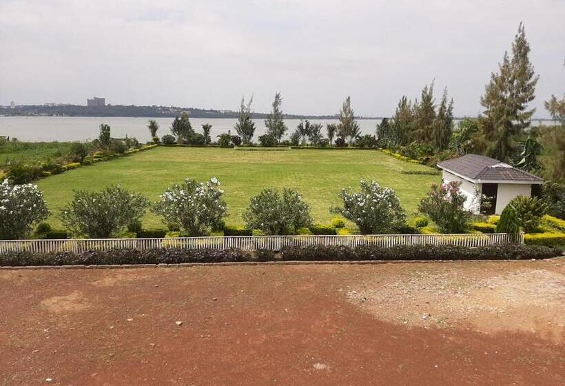 هتل Balmoral Beach