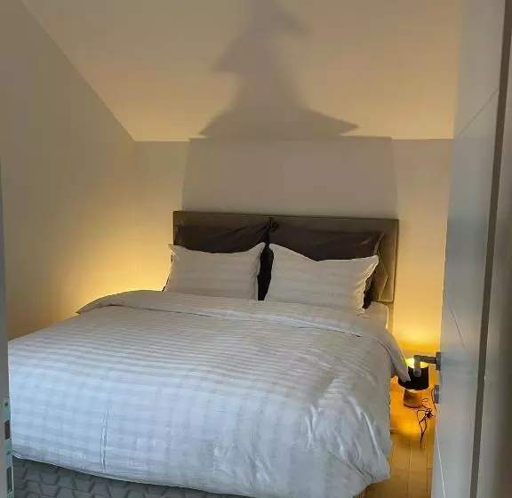 تختخواب و صبحانه Guest House Zamak