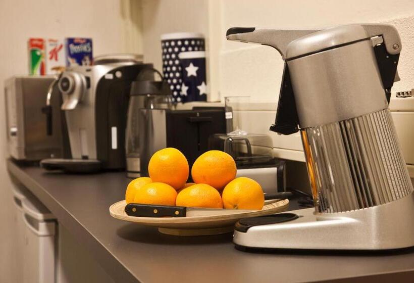 住宿加早餐  Raadhuis Dinther Suites