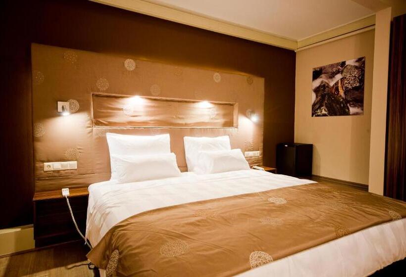 ベッドアンドブレックファースト Raadhuis Dinther Suites