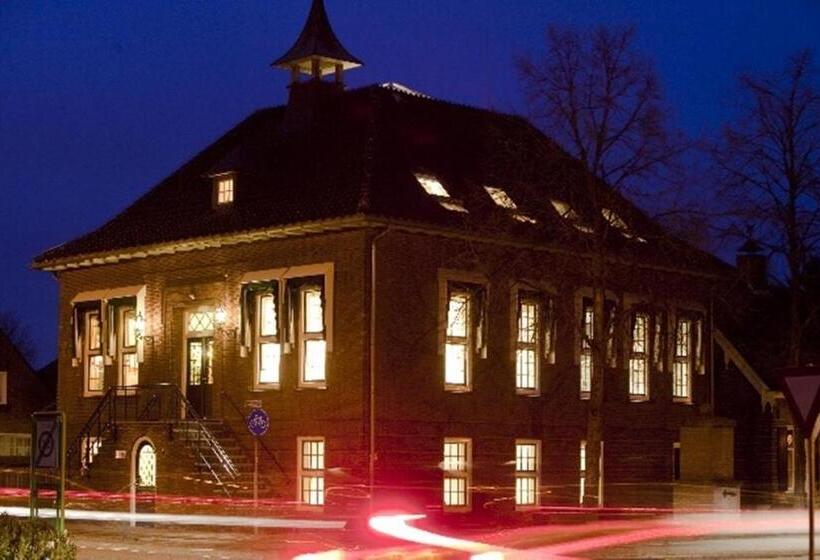 住宿加早餐  Raadhuis Dinther Suites