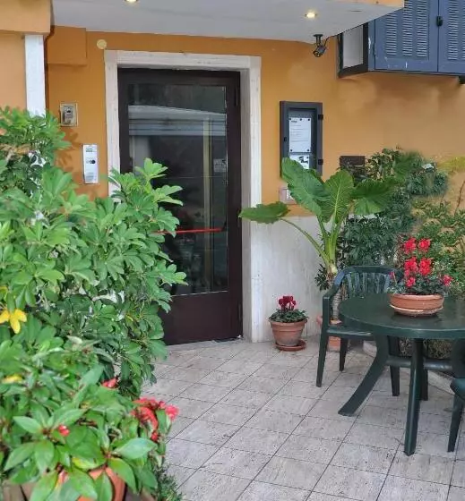 ホテル Albergo Casa Lupi