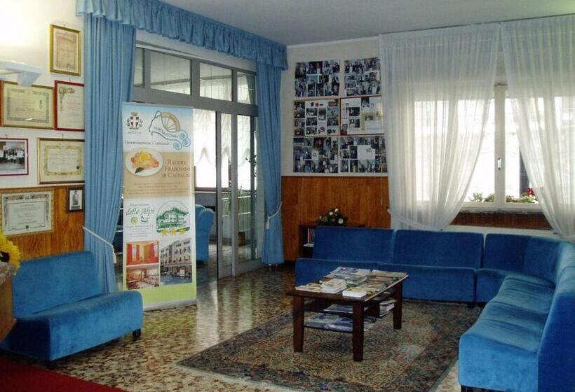 ホテル Albergo Delle Alpi