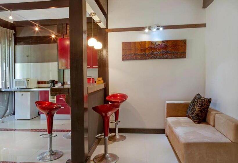 هتل Chaykovski Boutique H