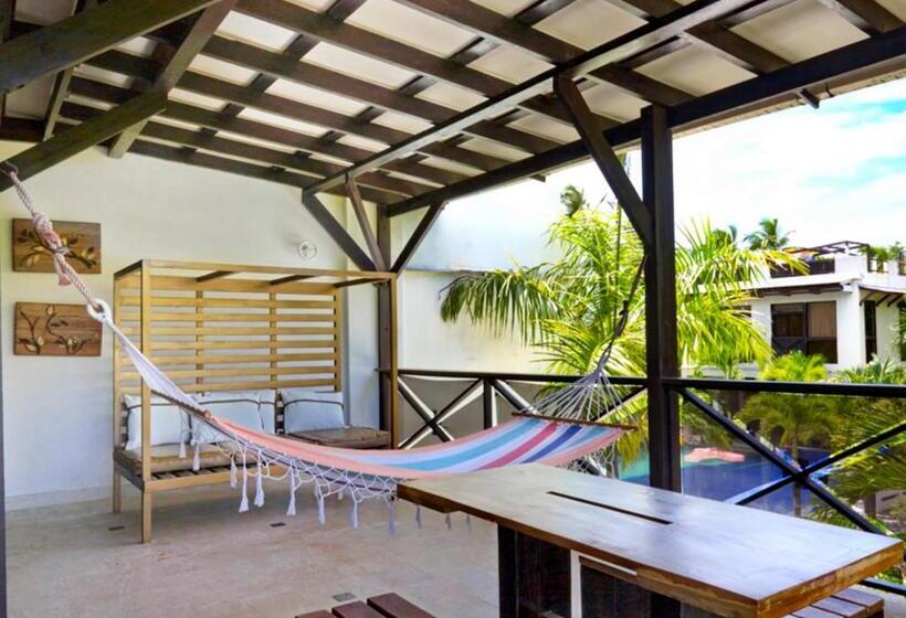 هتل Chaykovski Boutique H