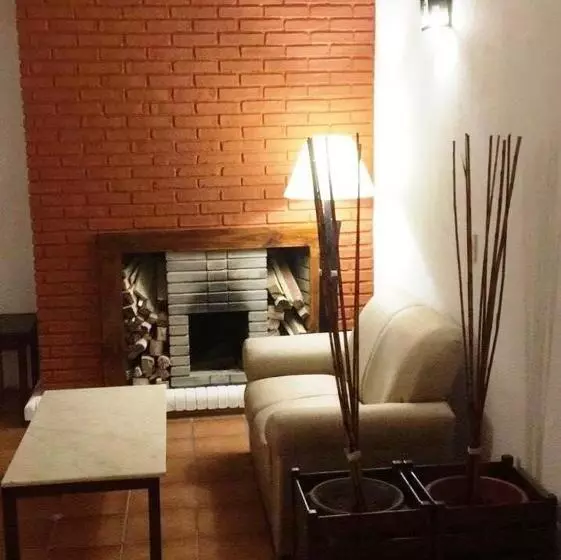 هتل Colonial