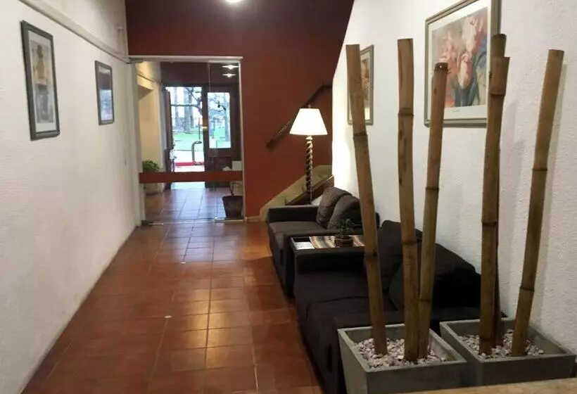 هتل Colonial