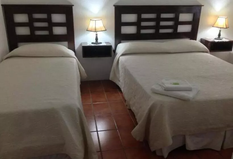 هتل Colonial